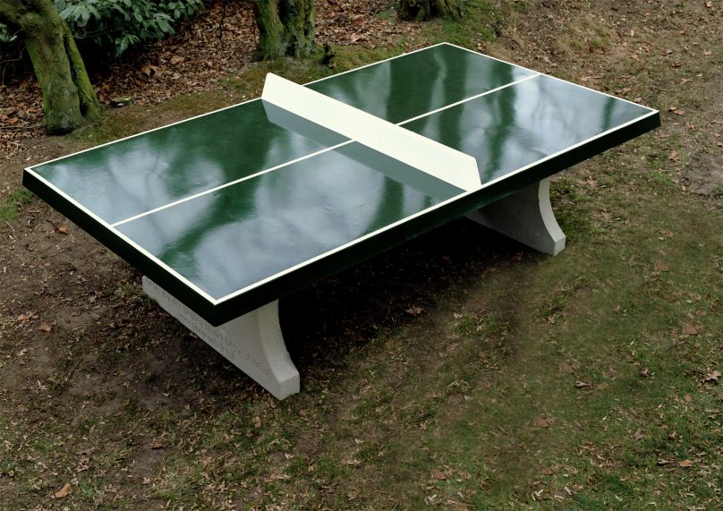 Betonnen pingpongtafel in de kleur groen