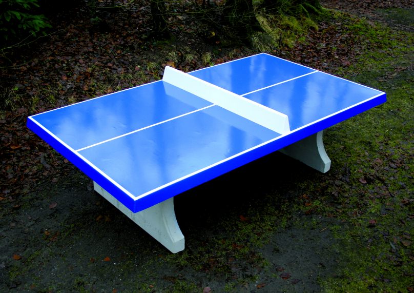Betonnen tennistafel in de kleur Blauw
