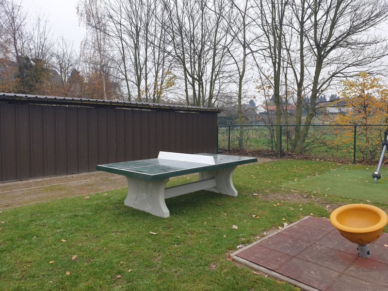 Speeltuin Koninklijke Moestuin (tussen afdak en speelzone) uit Tervuren