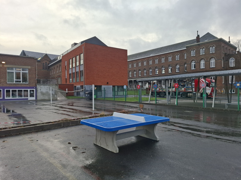 Ecole Saint-Charles uit Peruwelz