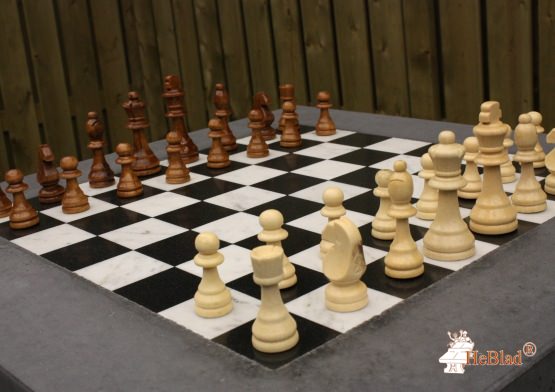Banc d'échecs béton anthracite