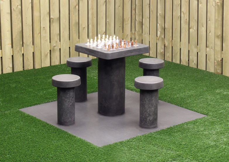 Table d’échecs en béton anthracite, 4 personnes