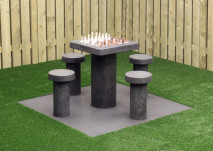Table d’échecs en béton anthracite, pour 4 personnes