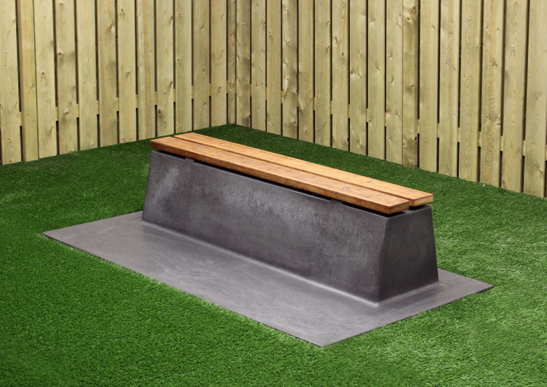 Banc Deluxe en béton anthracite  avec plaque de fond et sans dossier