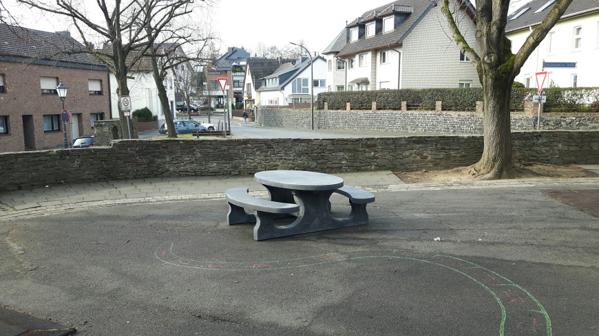 Ensemble pique-nique Standard béton anthracite ovale 